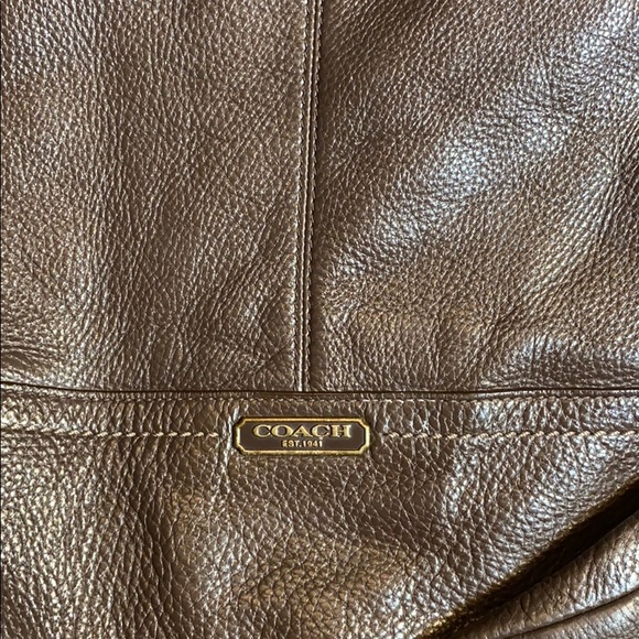 Large Leather Coach Purse - Picture 8 of 16